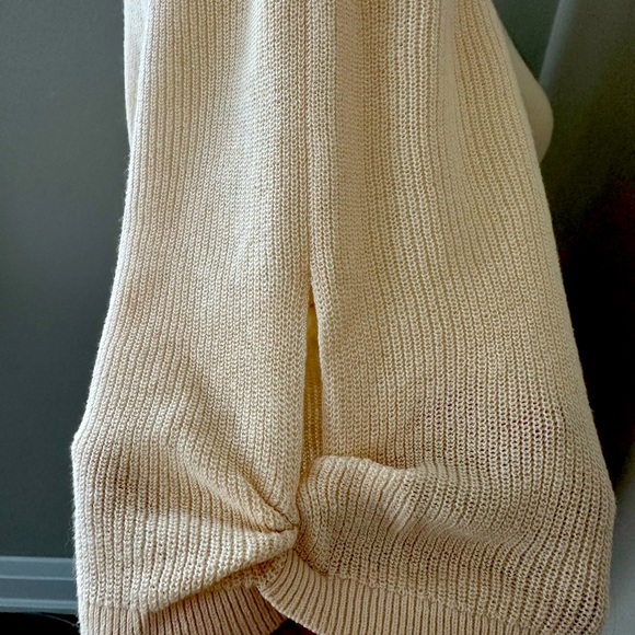 Banana Republic short sleeve top - Picture 3 of 6